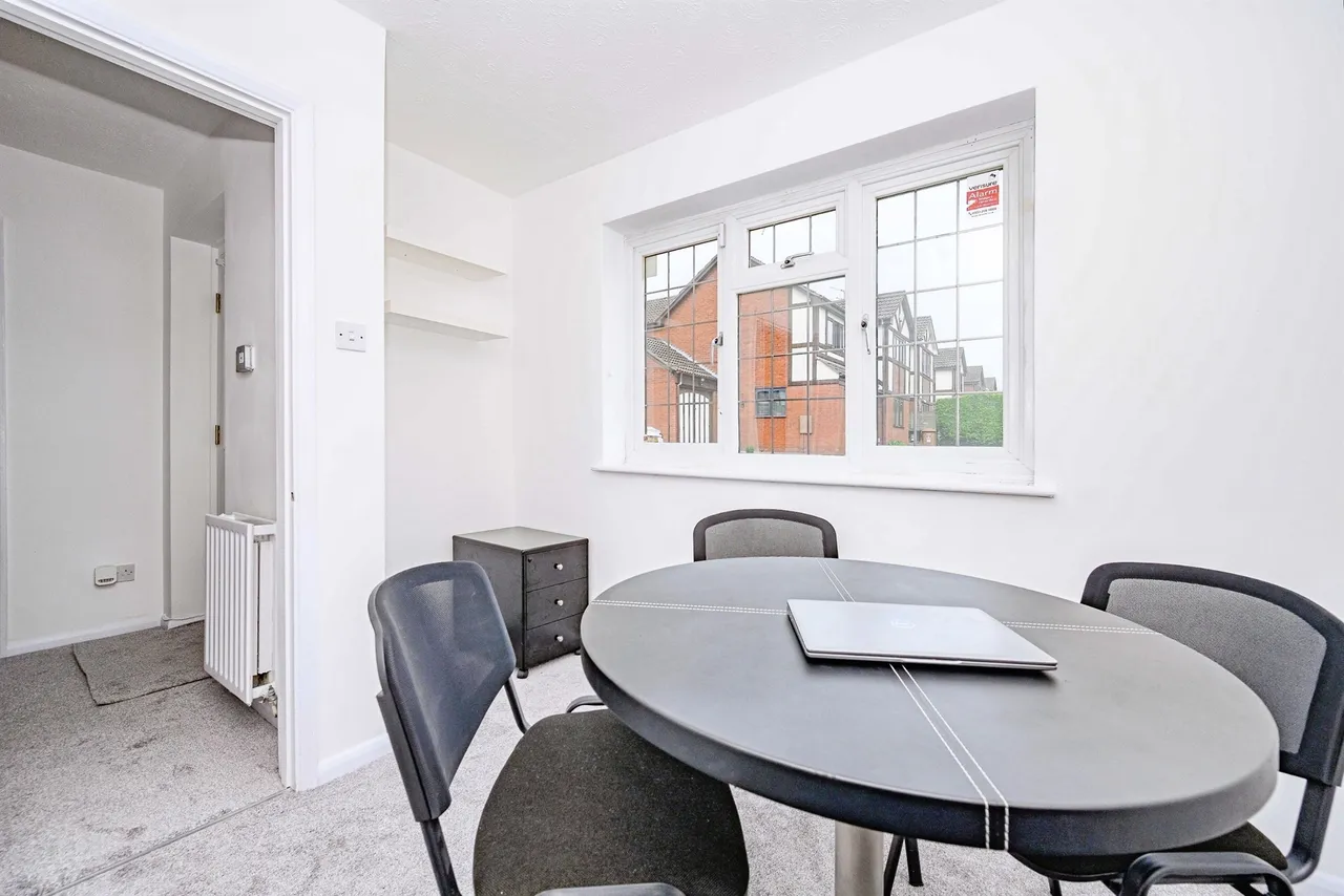 Tudor Manor Gardens, Watford, WD25, photo 9
