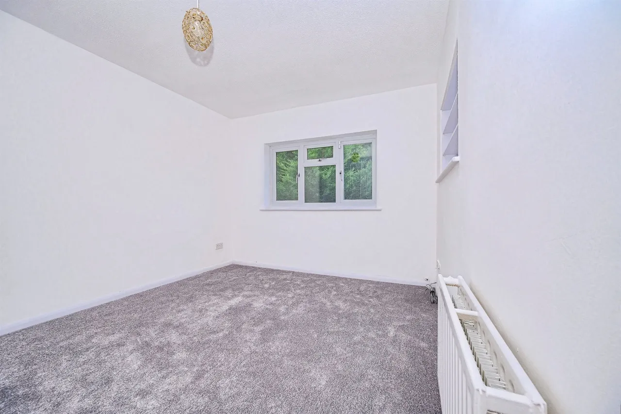 Tudor Manor Gardens, Watford, WD25, photo 5
