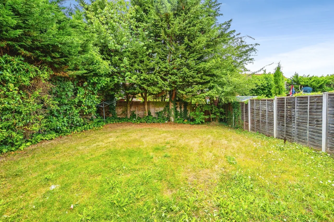 Tudor Manor Gardens, Watford, WD25, photo 16