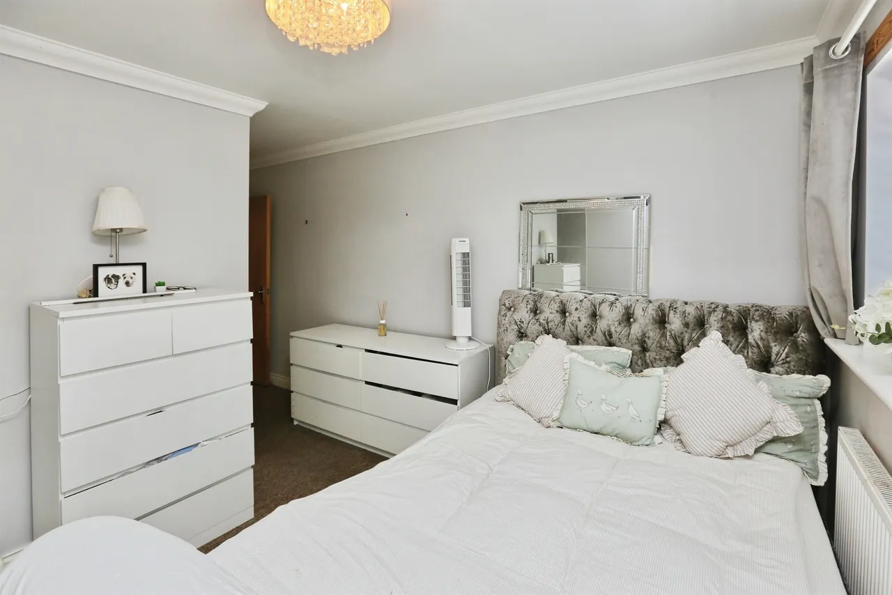 Avenue Road, Gosport, PO12, photo 14