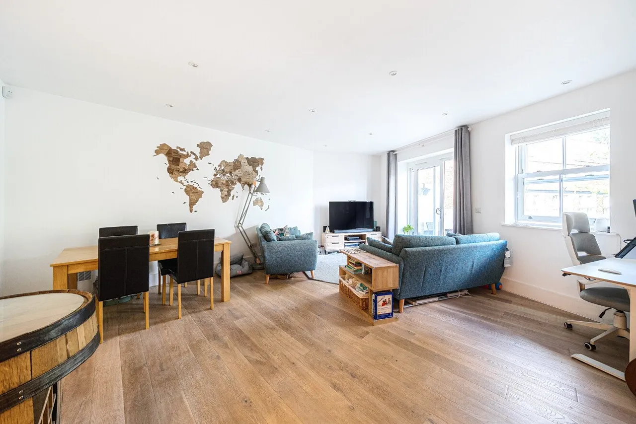 2 bed flat for sale — Camberwell New Road, Camberwell, London, SE5