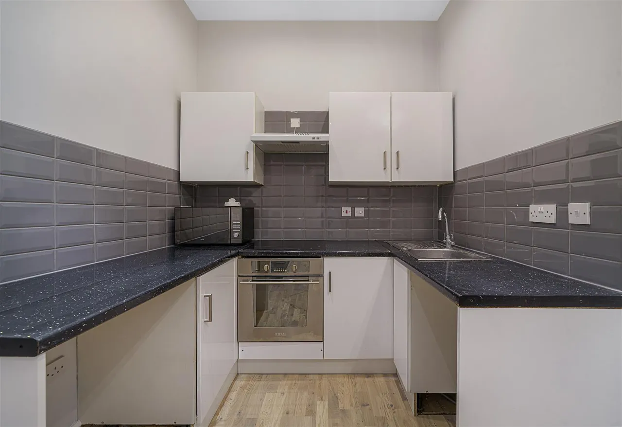 Palace Road, Tulse Hill, SW2, photo 3