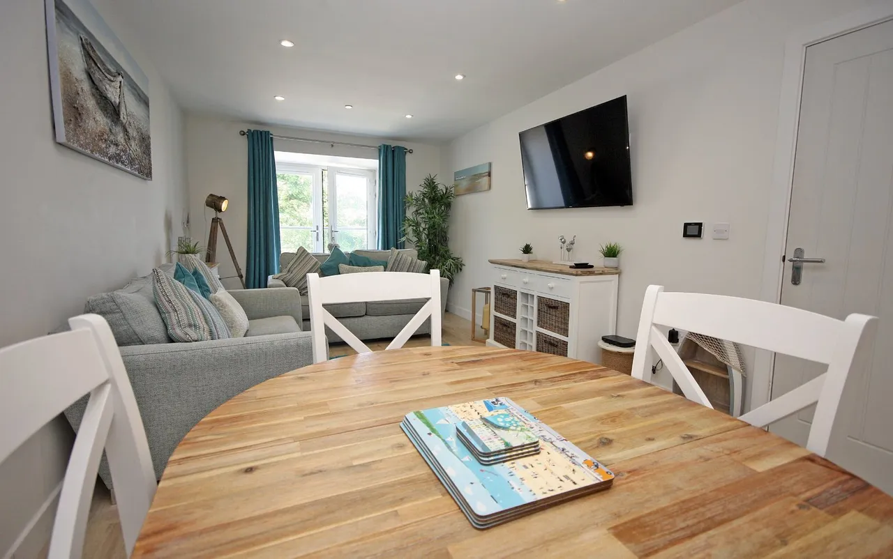 Beach Road, Benllech, photo 14