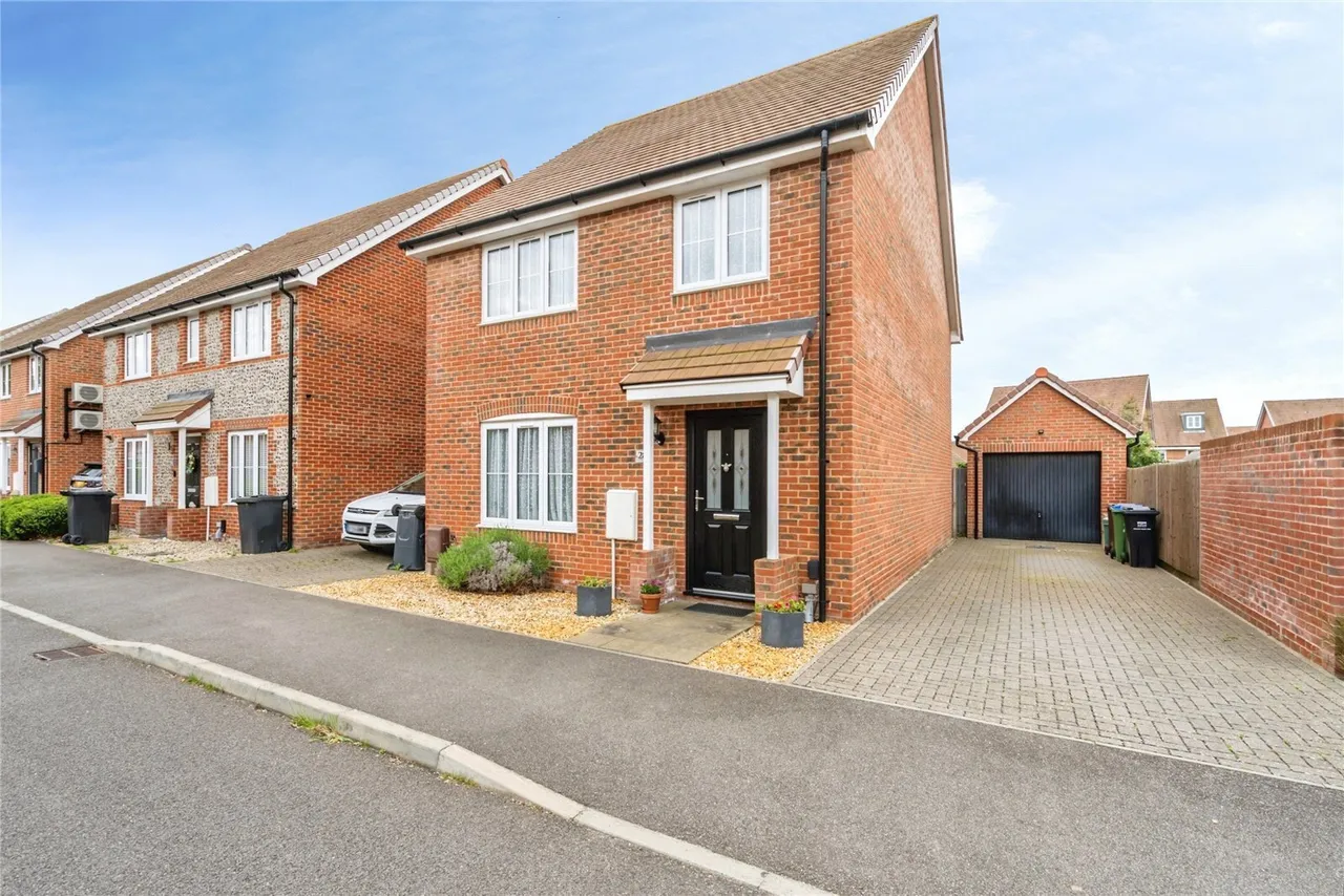4 bed house for sale, Peckham Chase, Eastergate, PO20