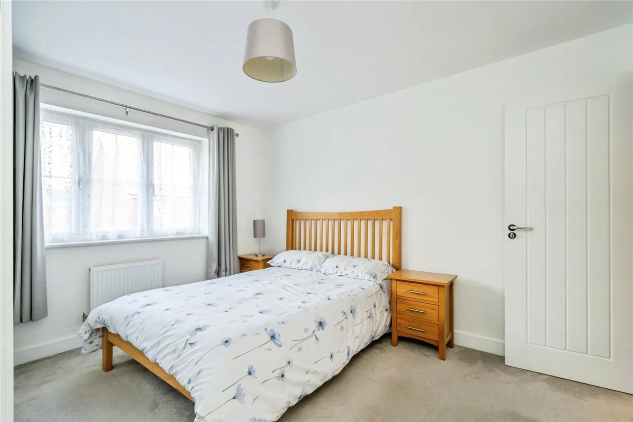 Peckham Chase, Eastergate, PO20, photo 6