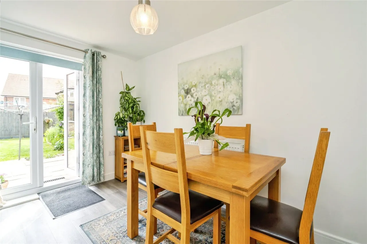 Peckham Chase, Eastergate, PO20, photo 18