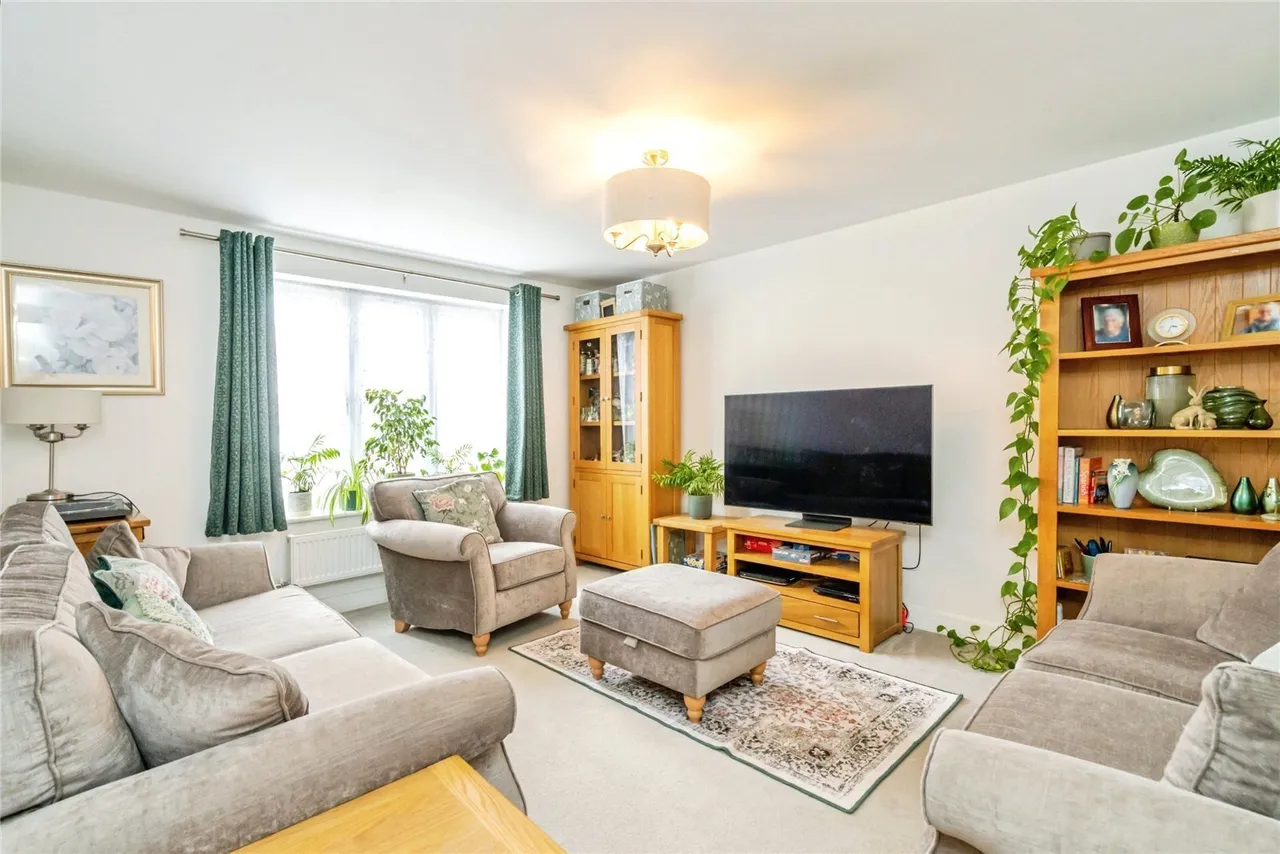 Peckham Chase, Eastergate, PO20, photo 2