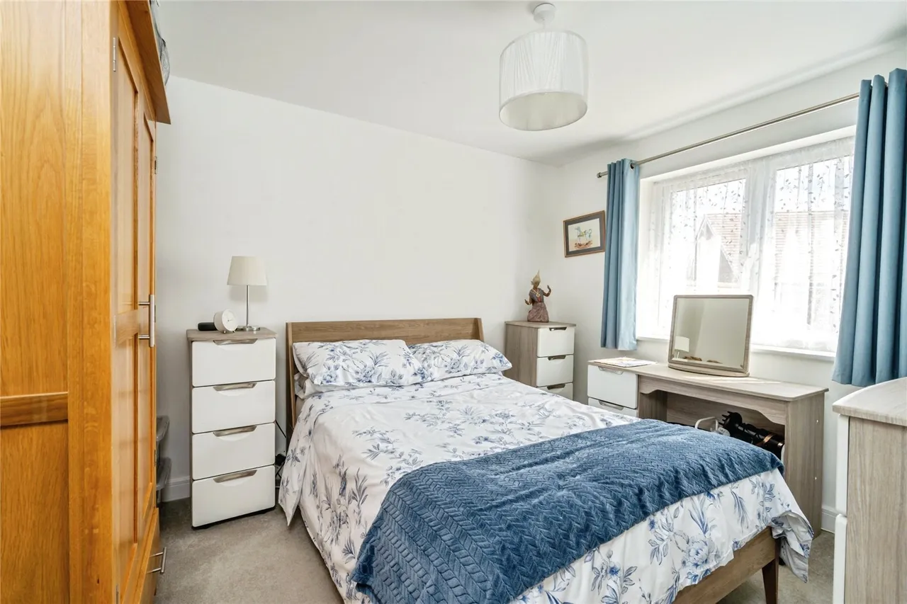 Peckham Chase, Eastergate, PO20, photo 8