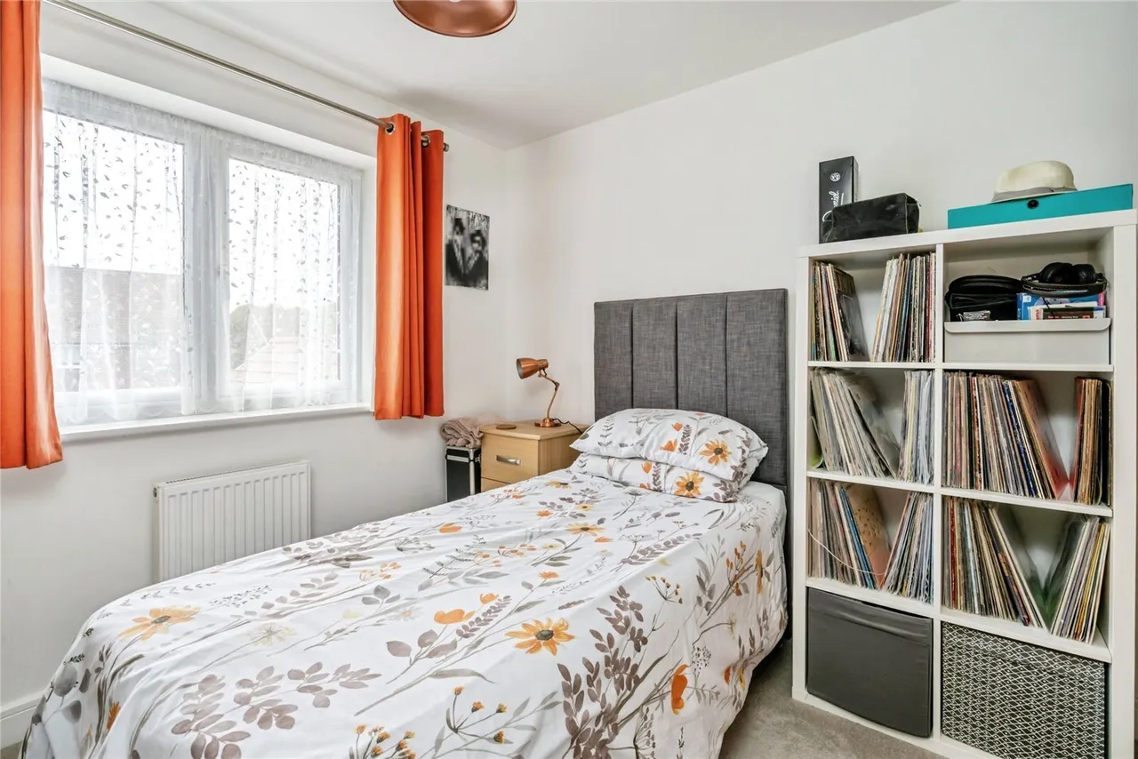 Peckham Chase, Eastergate, PO20, photo 9