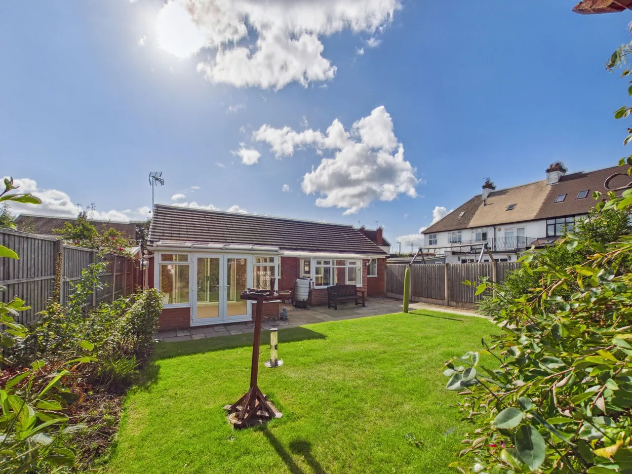 Chetwynd Grove, Newport, TF10, photo 18