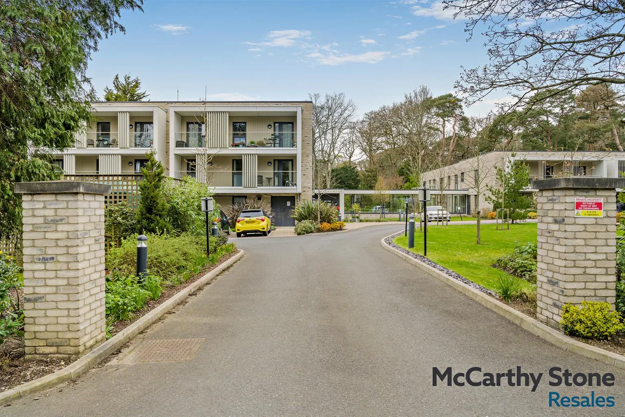 Lindsay Road, Poole, BH13, photo 48