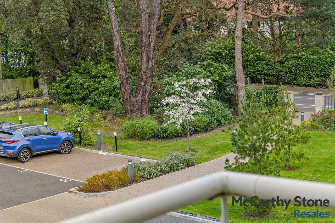Lindsay Road, Poole, BH13, photo 36