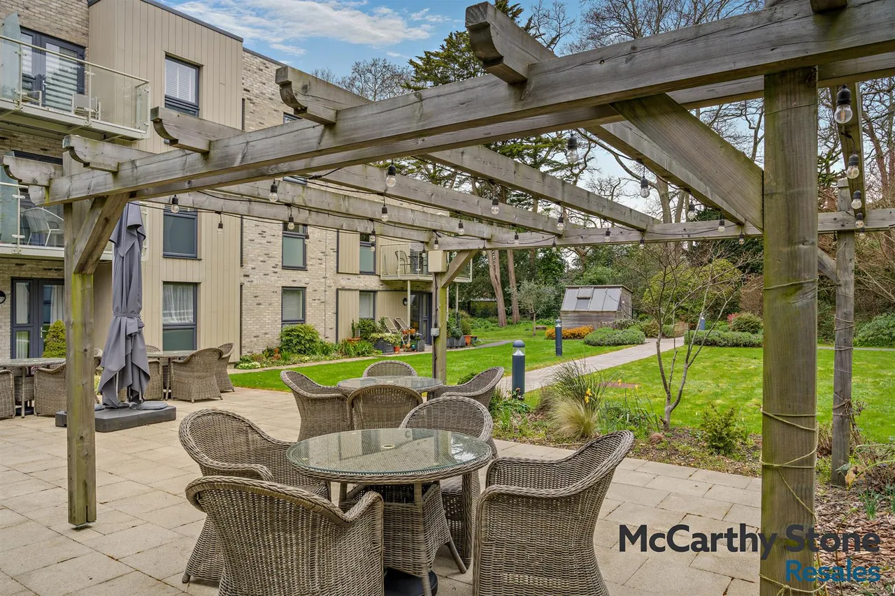 Lindsay Road, Poole, BH13, photo 39