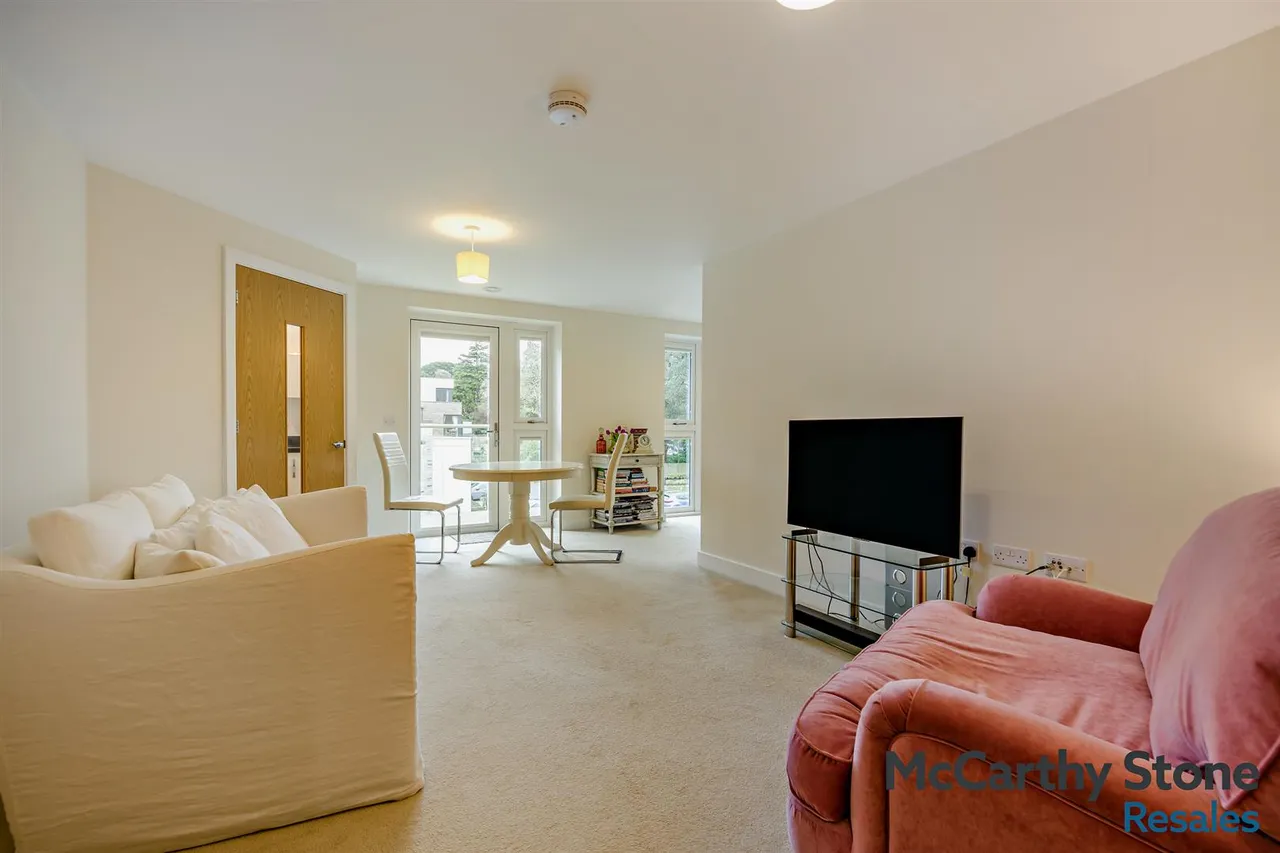 Lindsay Road, Poole, BH13, photo 2