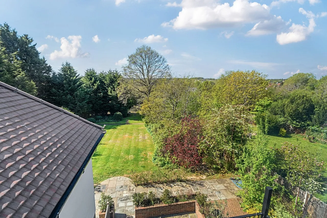 Bromley Common, BR2, photo 10