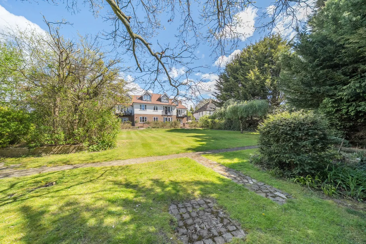 Bromley Common, BR2, photo 20