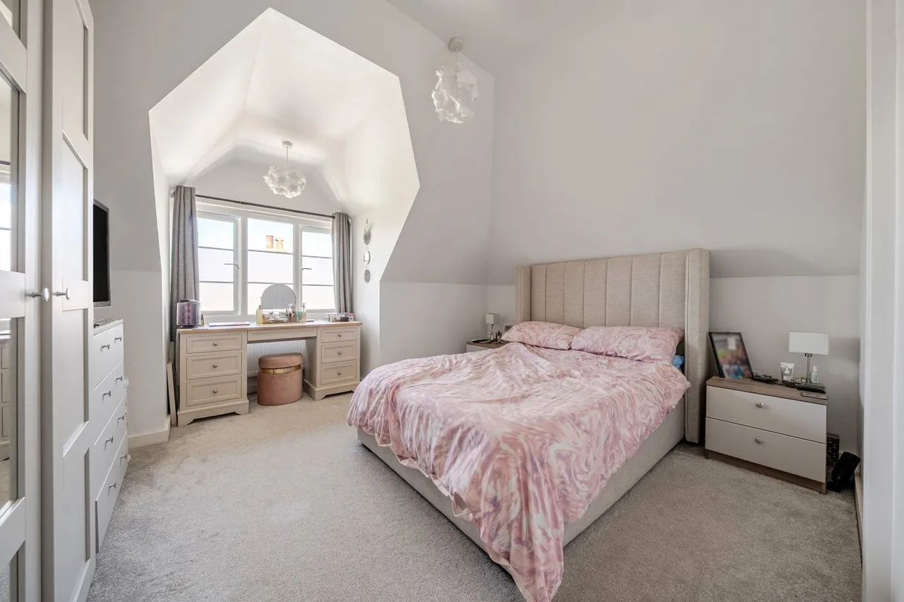 Bromley Common, BR2, photo 14