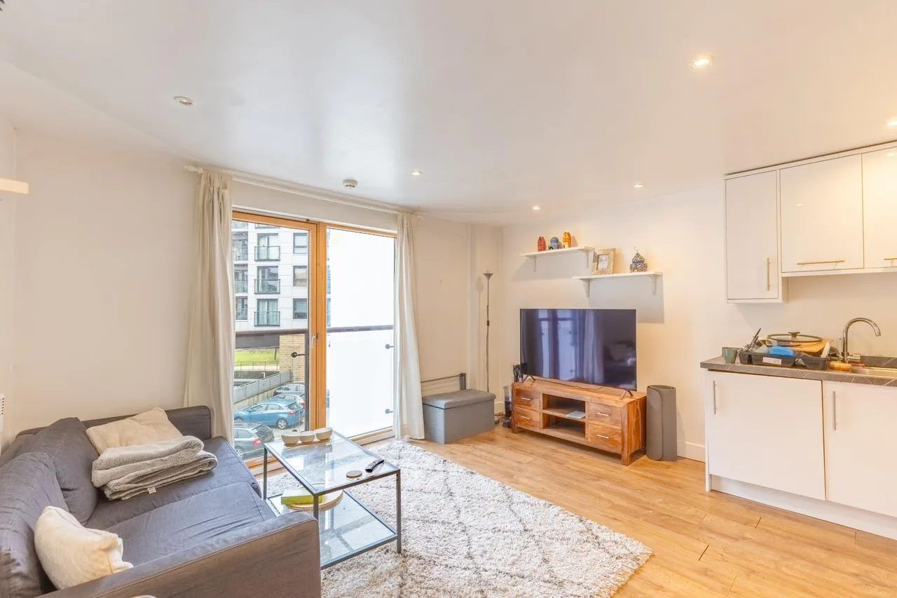Armouries Way, Leeds, LS10, photo 2