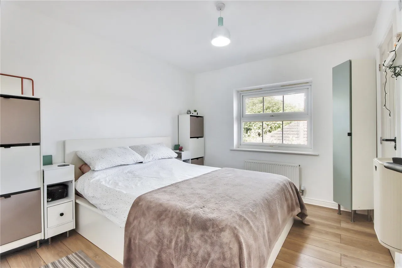 Premier Way, Kemsley, Sittingbourne, Kent, ME10, photo 9