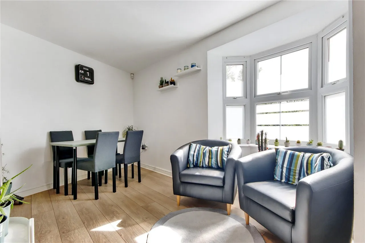 Premier Way, Kemsley, Sittingbourne, Kent, ME10, photo 6