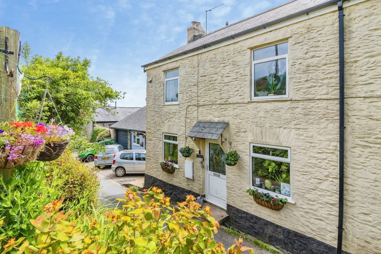 3 bed house for sale, Blackawton, Totnes, TQ9