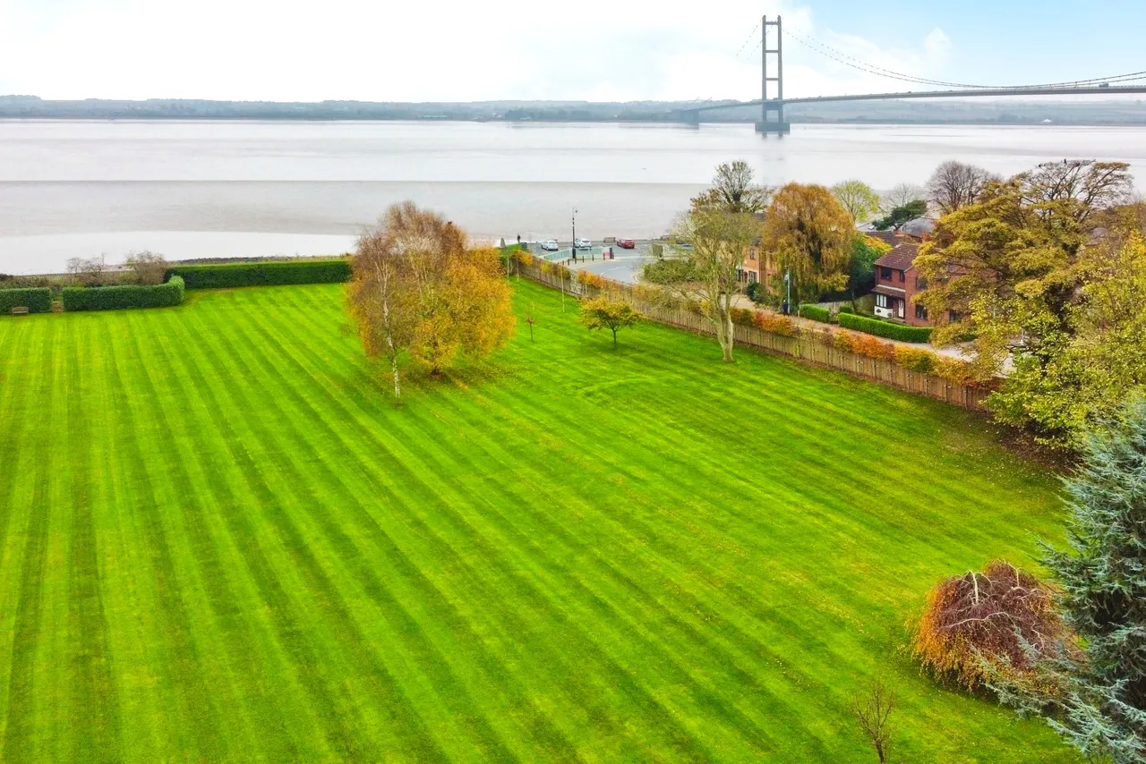 7 bed house for sale, Redcliff Road, Hessle, HU13