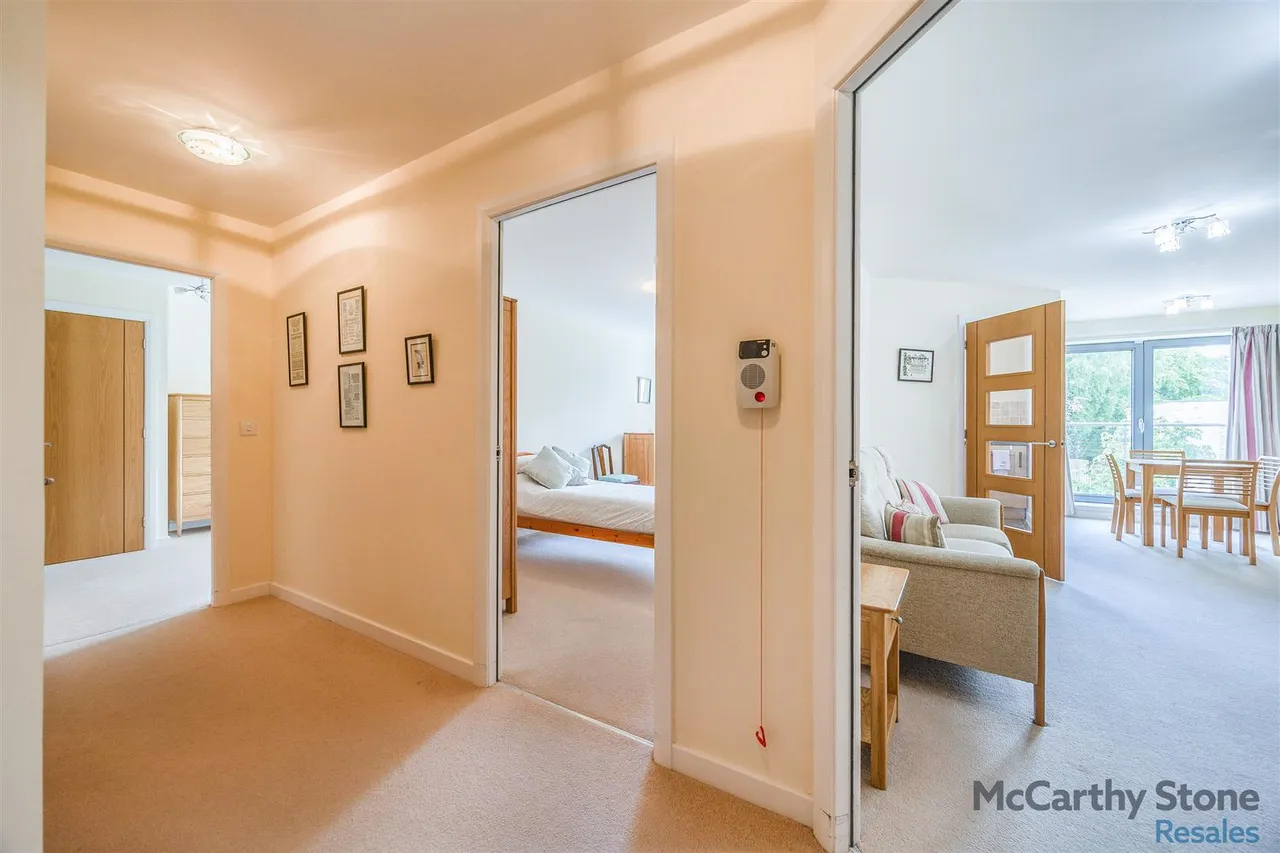 Baberton Avenue, Juniper Green, EH14, photo 13