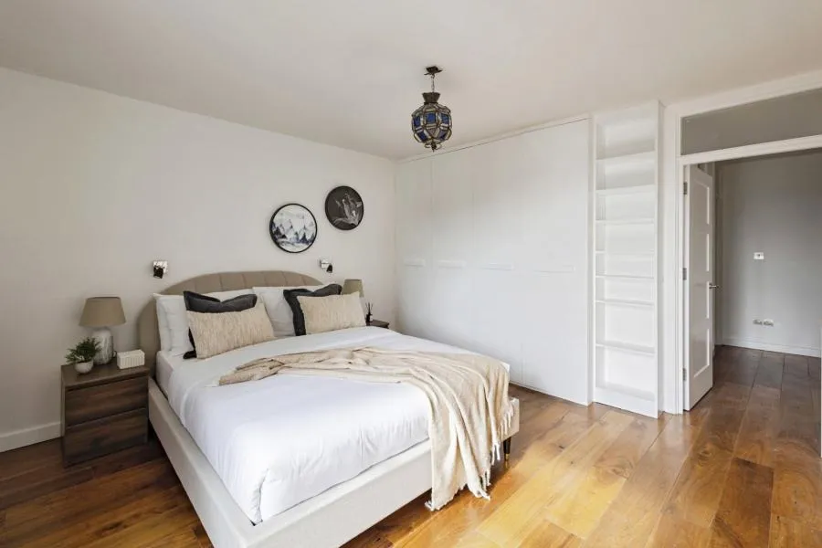 Lyndhurst Gardens, London, NW3, photo 5