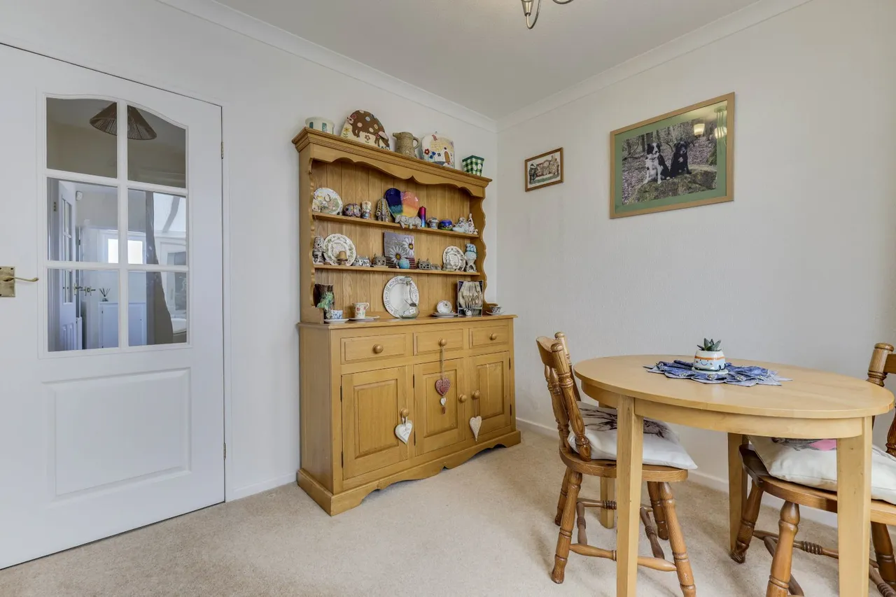 Kirkwood View, Leeds, LS16, photo 7