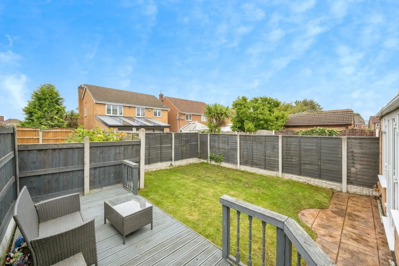 Falcon Close, Adwick-le-Street, Doncaster, South Yorkshire, DN6, photo 4