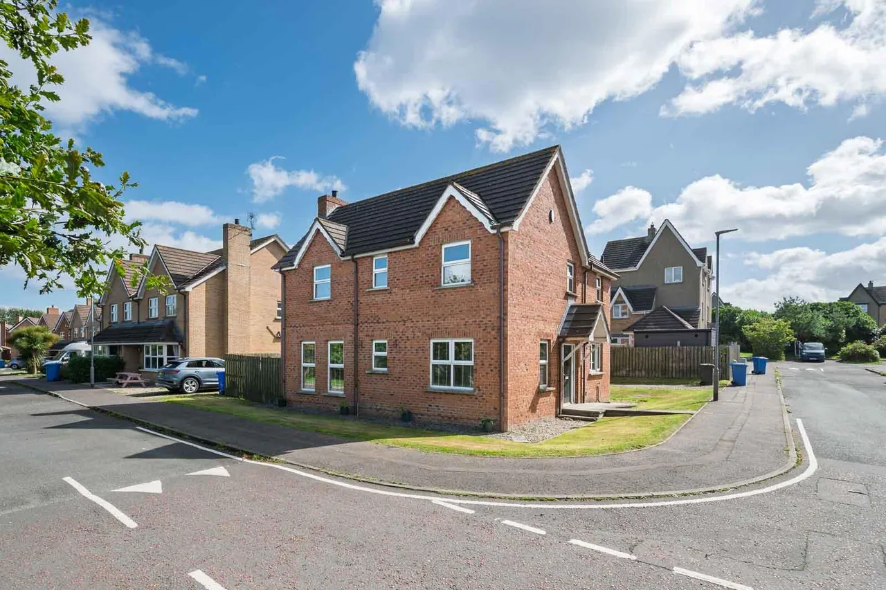 4 bed house for sale, Copeland Square, donaghadee, BT21