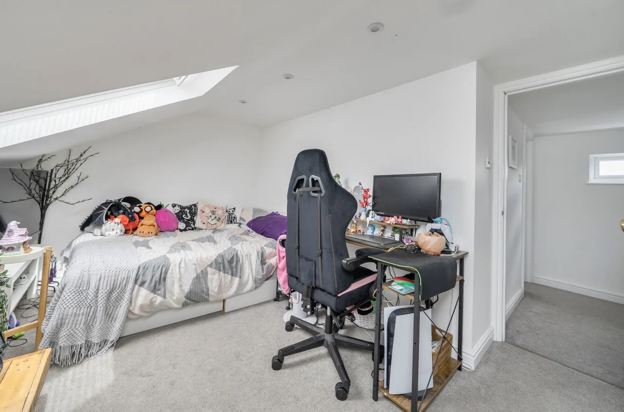 Satchell Lane, Hamble, SO31, photo 13