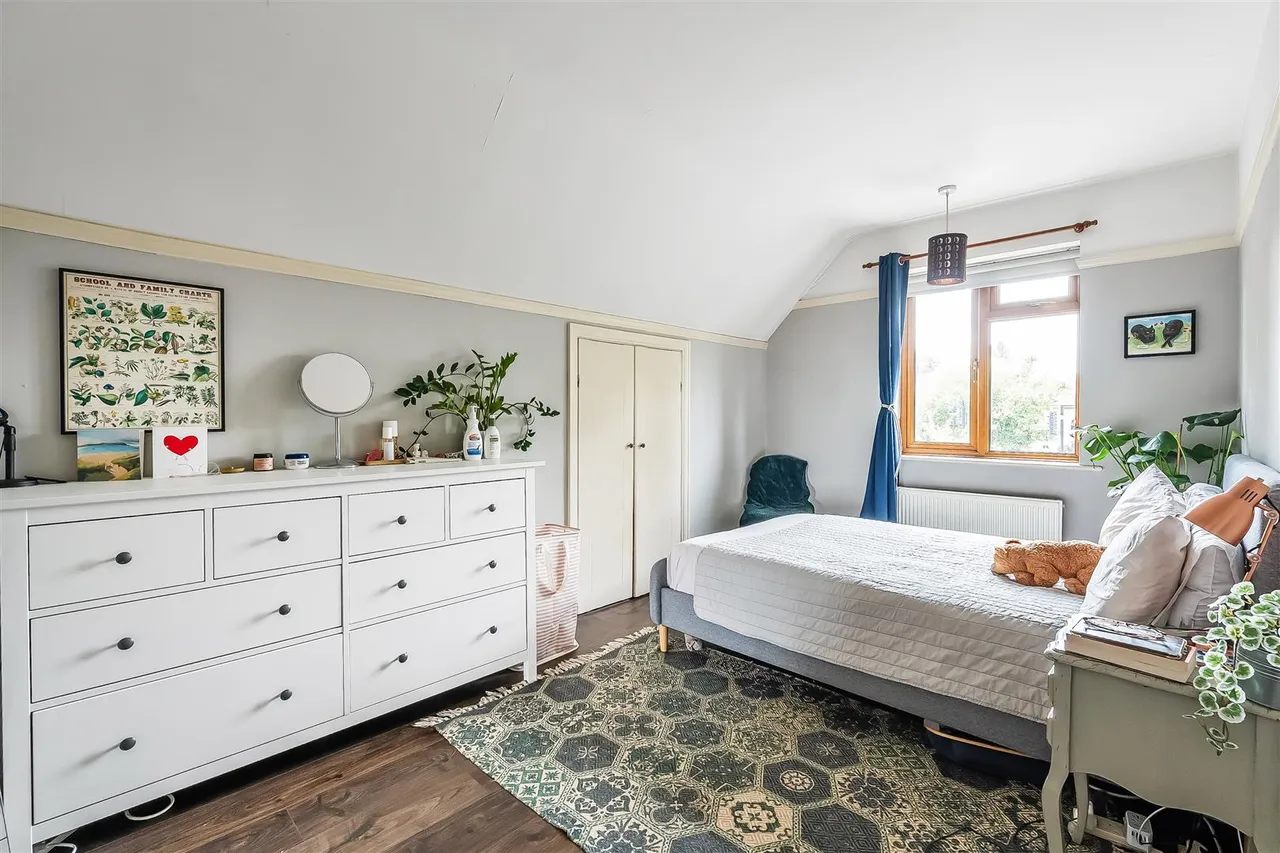 Deepdene Avenue, Dorking, RH4, photo 11