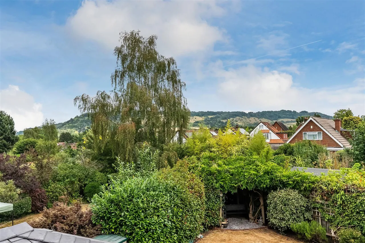 Deepdene Avenue, Dorking, RH4, photo 9