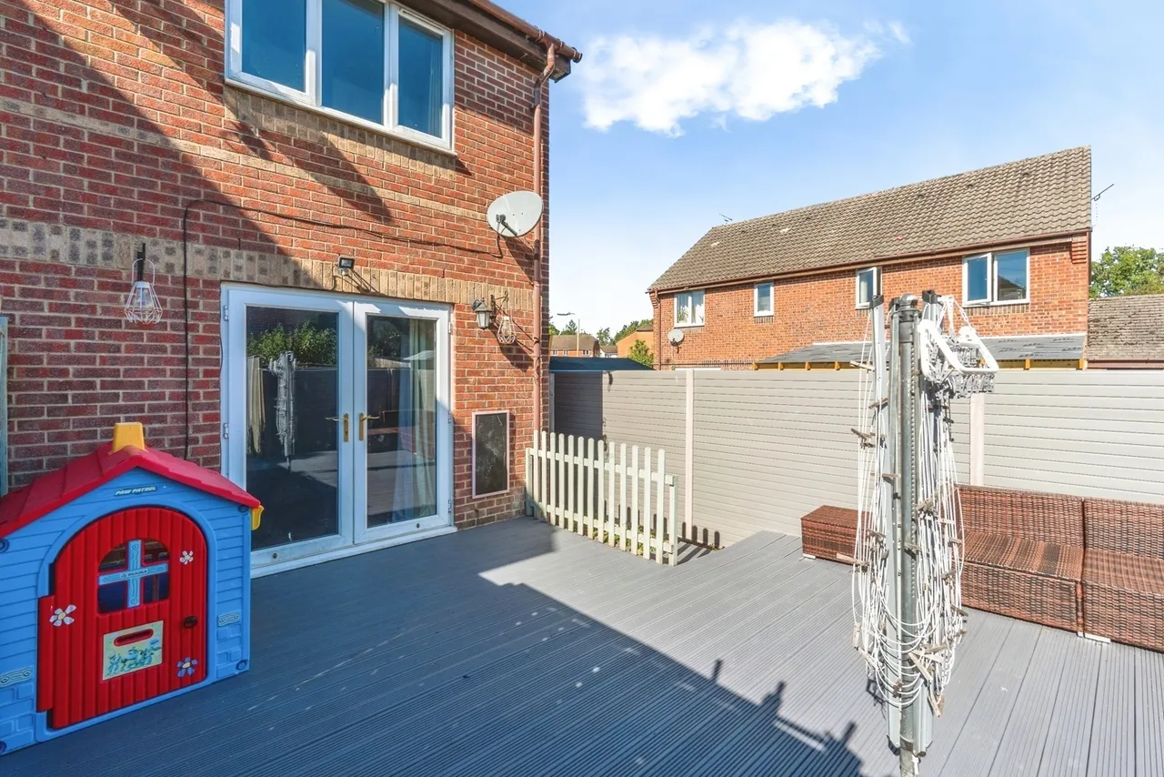 Roseleigh Drive, Ashurst Bridge, SO40, photo 5