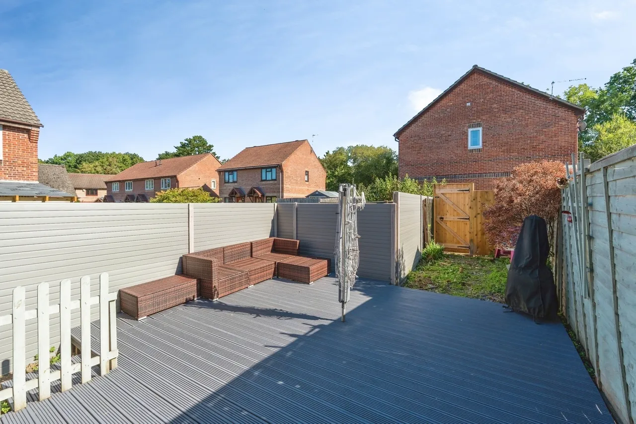 Roseleigh Drive, Ashurst Bridge, SO40, photo 4