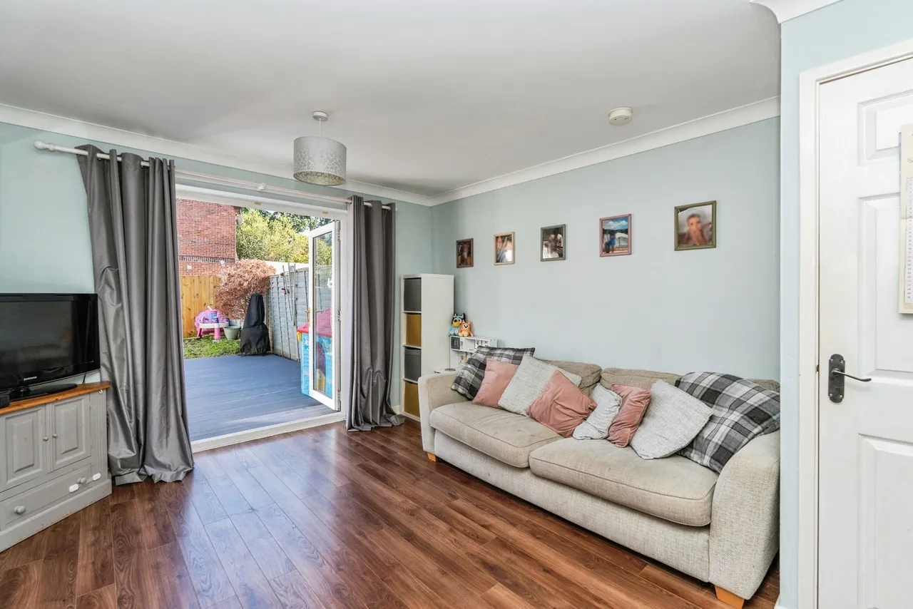 Roseleigh Drive, Ashurst Bridge, SO40, photo 7