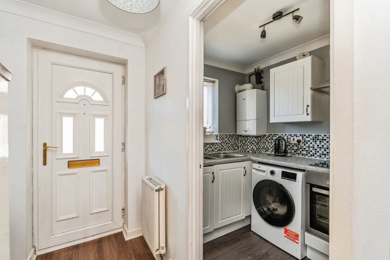 Roseleigh Drive, Ashurst Bridge, SO40, photo 11