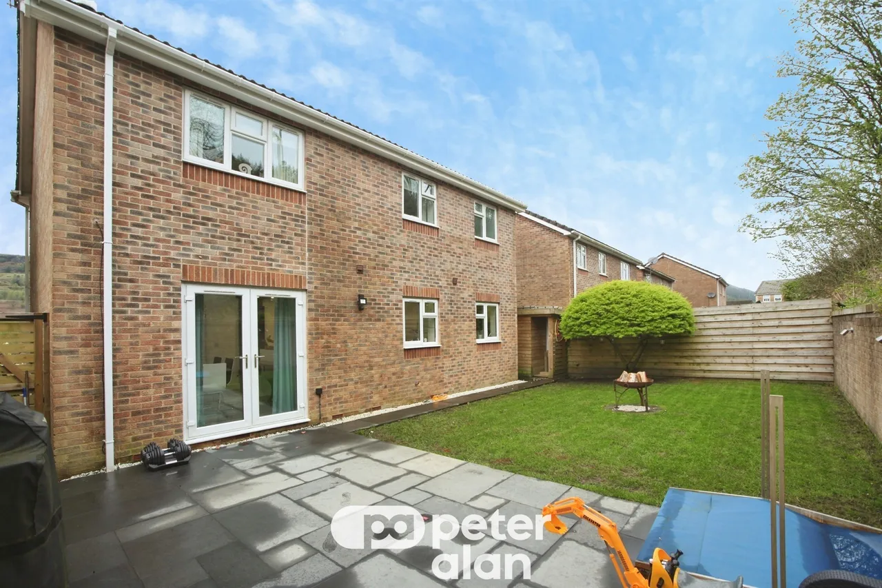 Manor Court Treharris, CF46, photo 6