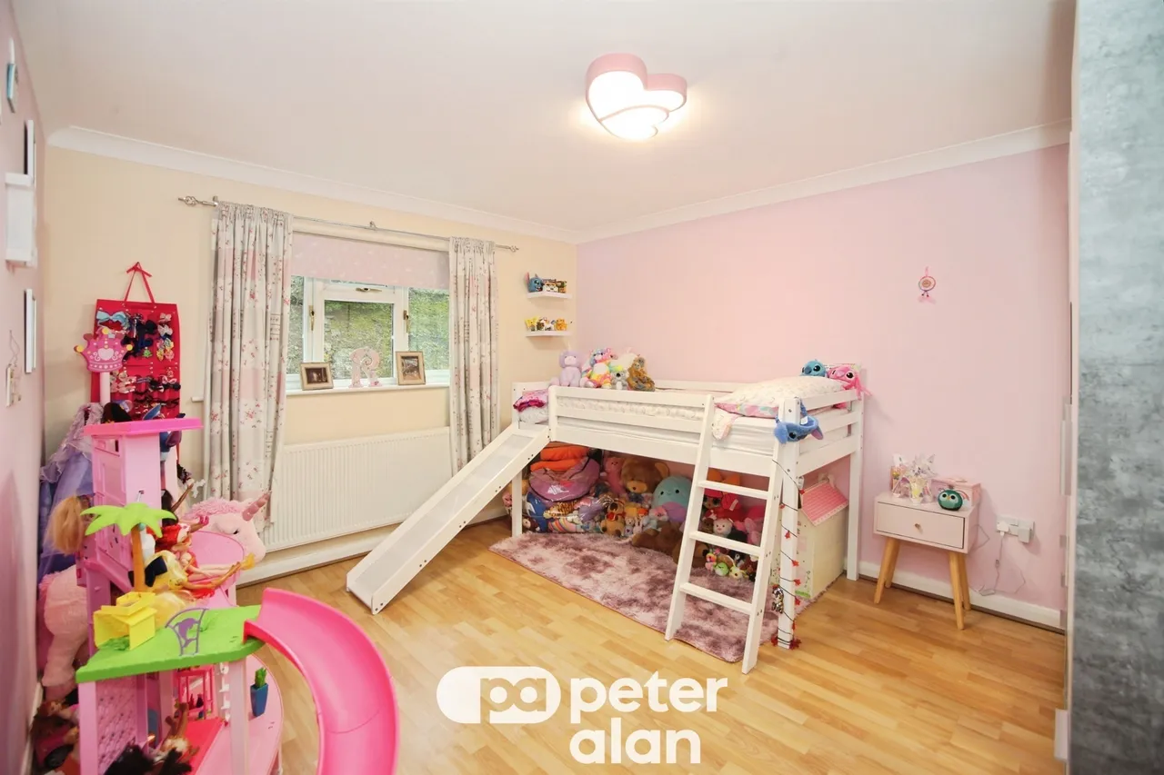 Manor Court Treharris, CF46, photo 21