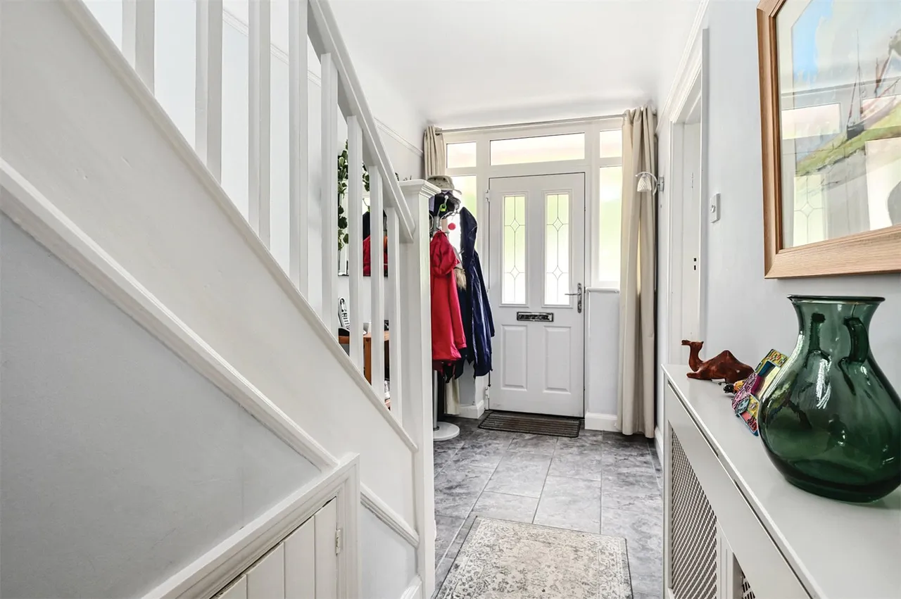 Highgate Lane, Farnborough, Hampshire, GU14 8AE, photo 6