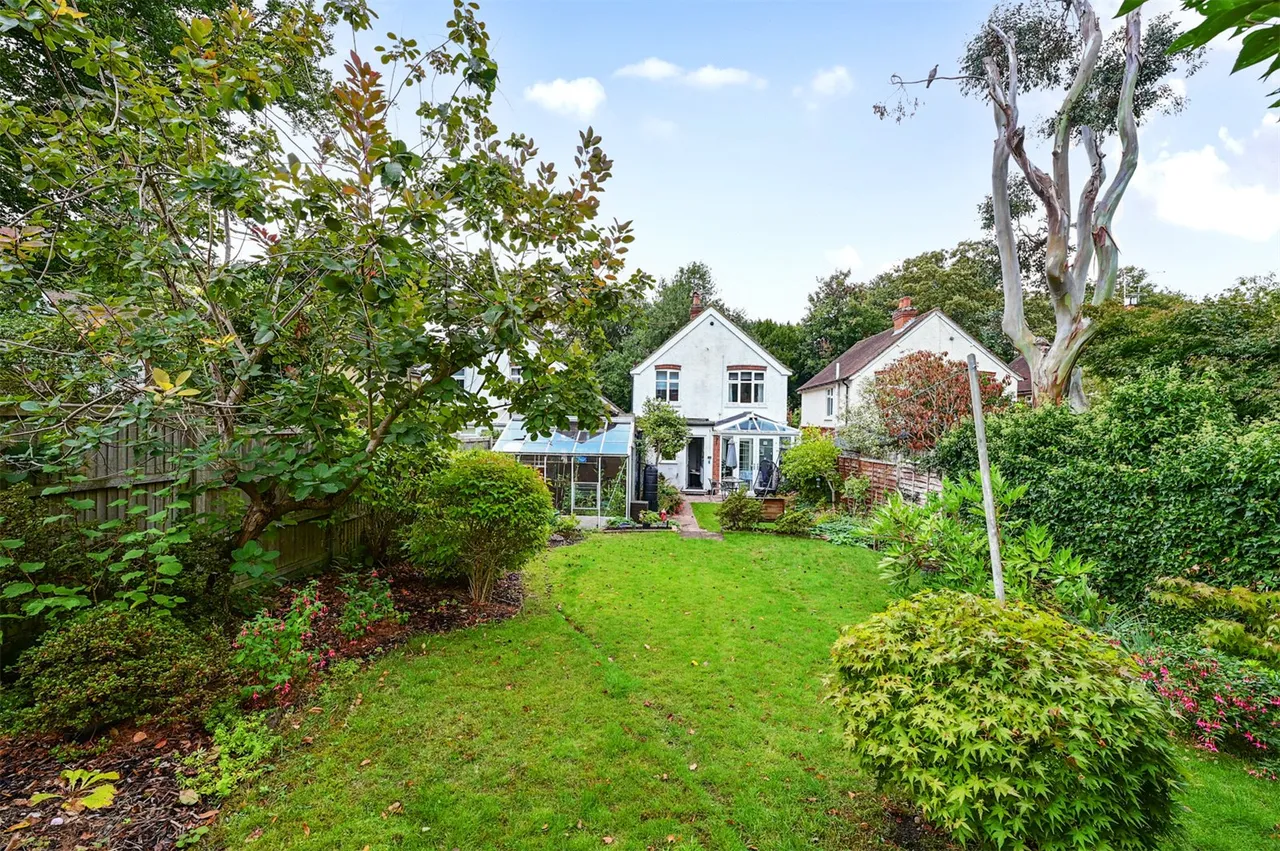 Highgate Lane, Farnborough, Hampshire, GU14 8AE, photo 2