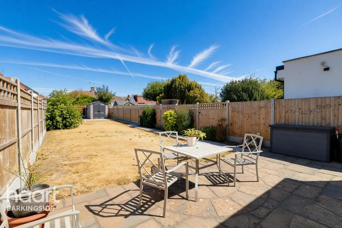 Northwood Gardens, Clayhall, IG5, photo 26