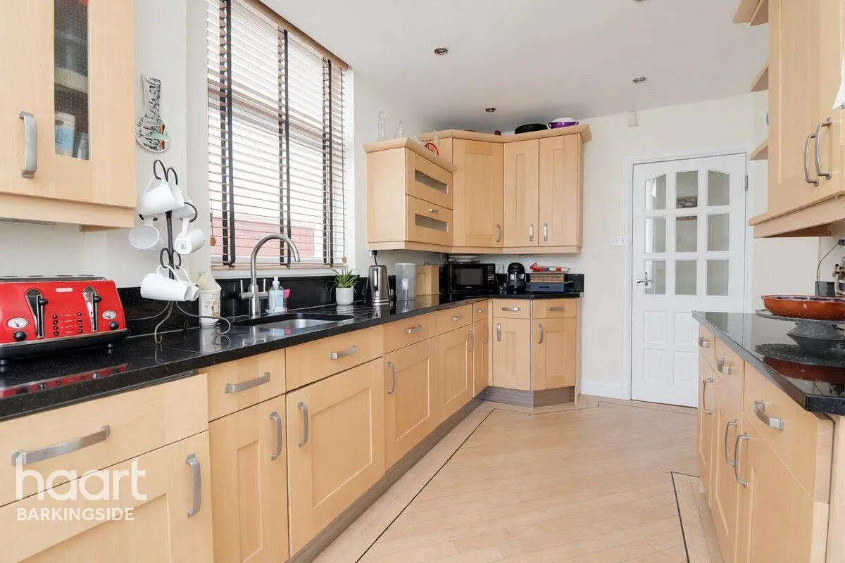 Northwood Gardens, Clayhall, IG5, photo 12