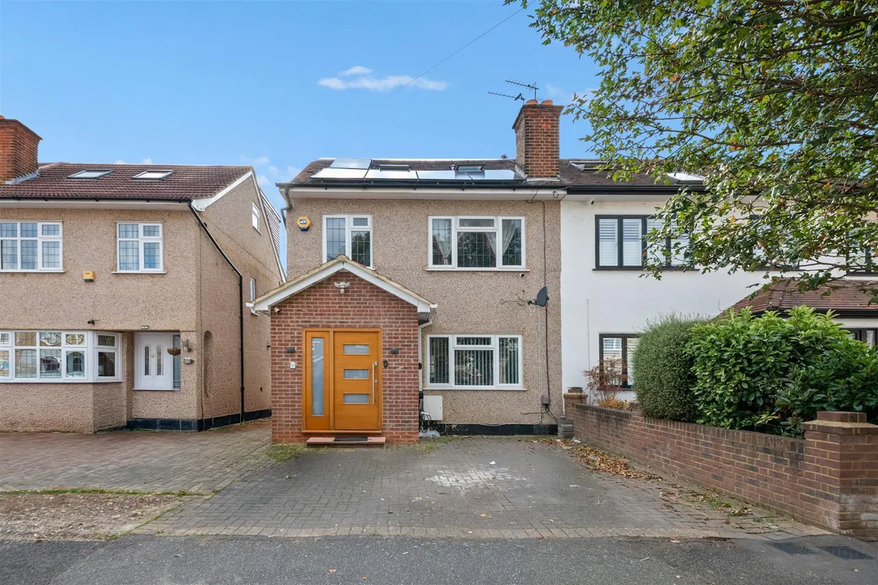 Adelphi Crescent, Hayes, photo 15