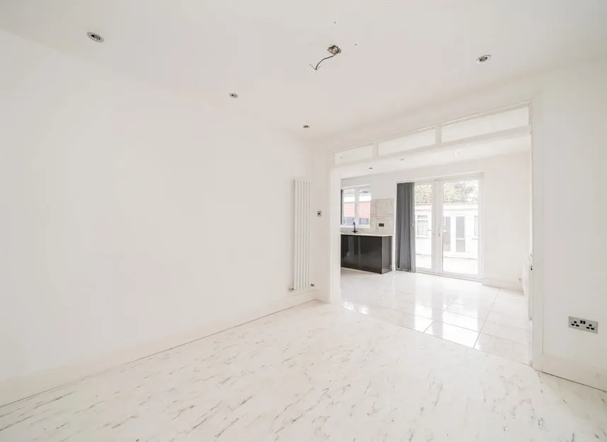 Hall Road, Isleworth, TW7, photo 2