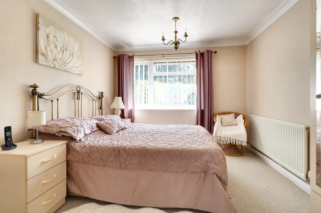 Martinsdale, Clacton-On-Sea, CO15, photo 7