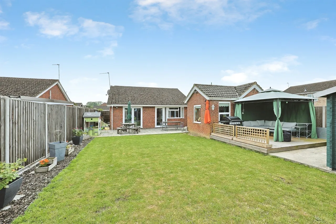 Woodfield, Dereham, NR19, photo 16