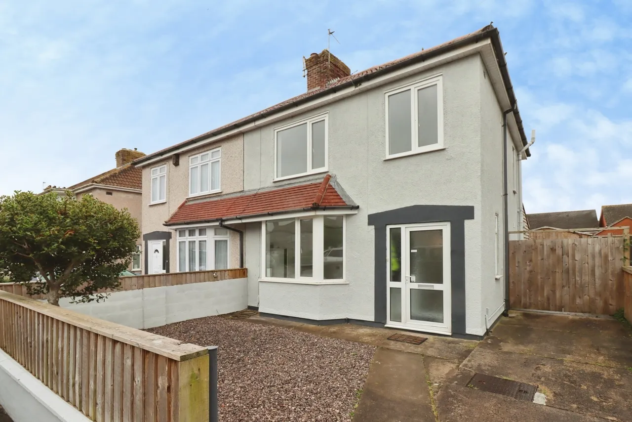3 bed house for sale — Callicroft Road, Patchway, Bristol, BS34