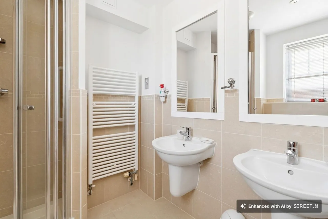 Warwick Road, Beaconsfield, HP9, photo 12
